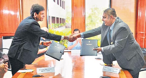 Representatives from both sides after signing the agreement | Twitter