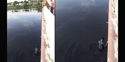 Police personnel rescue a man who accidentally fell in Cooum | Express