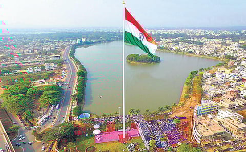 It was a moment of pride for residents of Belagavi when they gathered to celebrate Independence Day by unfurling the country’s tallest flag at Fort Lake four years ago. The flag is 120X80 sqft and sta