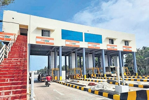 The toll plaza at Thiruvallam