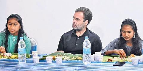 Rahul Gandhi having lunch with CLAT-qualified students at Mananthavady