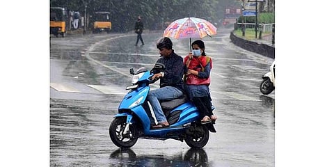 Vizag witnesses downpour on Friday | G Satyanarayana