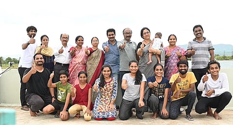 Dondlavagu family members who donate blood regularly (Photo | EPS)