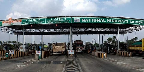 File photo of a toll plaza (EPS)