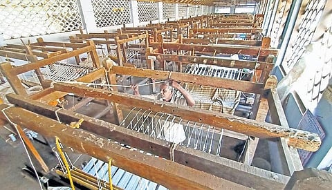 With no salary and no work order or several months, the weavers at this Balaramapuram unit expect to lose their jobs soon | Vincent Pulickal