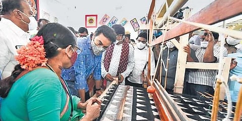 MAUD Minister KT Rama Rao inaugurates the 7th National Handloom Exhibition at Peoples Plaza in Hyderabad on Saturday. (Photo | Express)