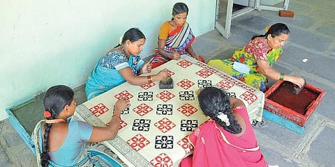 Kalamkari is an art and lifeline for members of Chaitanya Mahila Sangham in Anantapur. (Photo | Express)