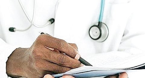 Doctors urge Kerala CM Vijayan to make hospitals safe from attacks