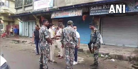 Police and bomb disposal squad at the spot outside BJP MP Arjun Singh's residence. (Photo| ANI)