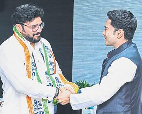 MP Babul Supriyo is welcomed by TMC’s Abhishek Banerjee to the party | Pti