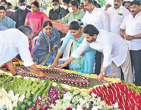 CM YS Jagan Mohan Reddy and his family pays tributes to YS Rajasekhara Reddy on the former CM’s death anniversary at Idupulapaya in Kadapa on Thursday I Express