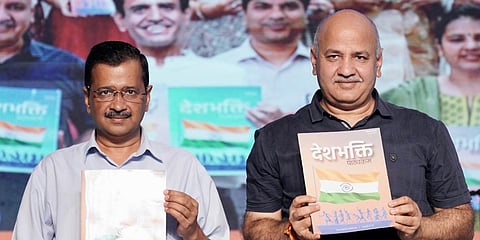 Delhi CM Arvind Kejriwal and deputy CM Manish Sisodia launch the 'Deshbhakti' student curriculum. (Photo| Twitter)