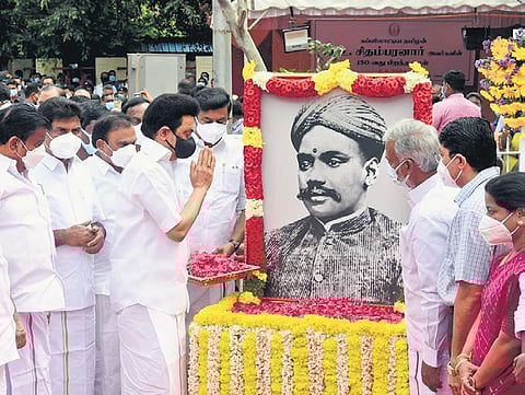 CM MK Stalin paid floral tributes to V O Chidambaranar’s portrait on Rajaji Salai on the occasion of his 150th birth anniversary, on 5 September 2020.