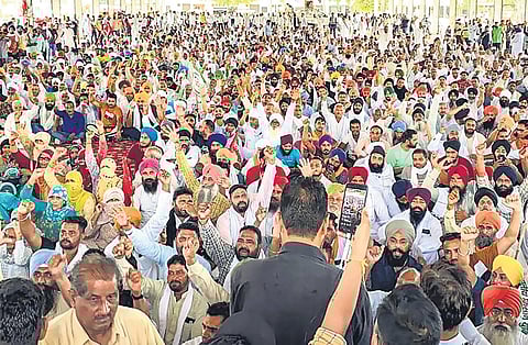 Farmers attend a mahapanchayat in Karnal, Haryana. (File Photo | PTI)