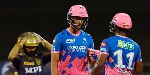 Sanju Samson and Shivam Dube of Rajasthan Royals chat during their IPL 2021 match vs Kolkata Knight Riders. (File Photo| ANI)