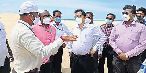 Expert team visiting the Pulicat Bird Sanctuary, in Tiruvallur on Tuesday | Express