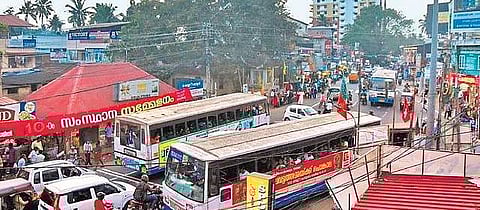 The busy Sreekaryam junction in Thiruvananthapuram | file pic