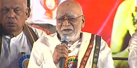 Doyen of religious discourses, Malladi Chandrasekhara Sastry (Photo | YouTube screengrab)