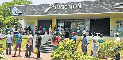 People beelining outside an Aavin parlour in Chennai. (File photo| EPS)