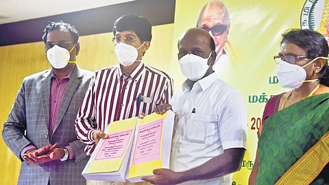 Health Minister Ma Subramanian along with Health Secretary J Radhakrishnan releases the rank list of MBBS and BDS in Chennai on Monday | Martin Louis