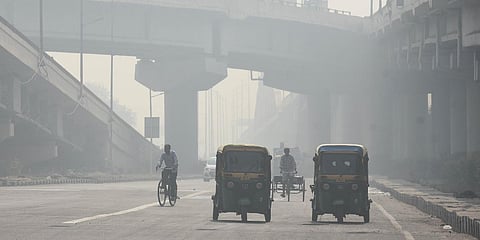 Smog seen in the weather in New Delhi on Wednesday. (Photo| Parveen Negi, EPS)