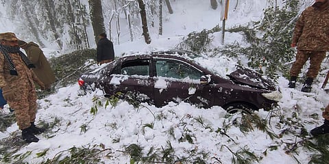 Army troops take part in a rescue operation in the heavy snowfall-hit resort town of Murree in Pakistan. (Photo| AP)