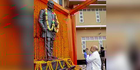 Union Home Minister Amit Shah pays tribute after unveiling a statue of Loknayak Jayaprakash Narayan (Photo | PTI)