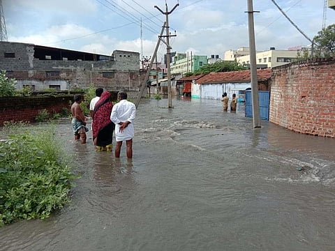 Rain lashes Erode district in TN, 108 people moved to shelters
