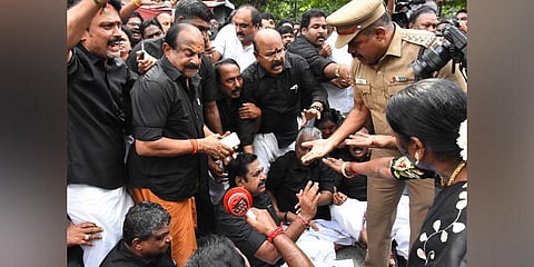 Former TN CM Edappadi K Palanisamy, AIADMK MLAs arrested near Valluvarkottam. (Photo | Ashwin Prasath, EPS)