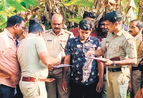 Shyamjith being brought to Manantheri in Kannur as part of evidence collection