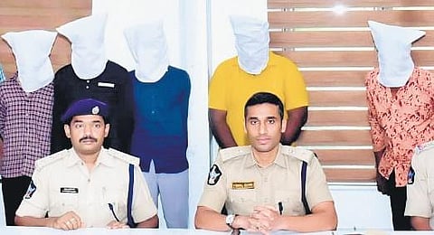 Seven loan app agents held for auto driver’s suicide