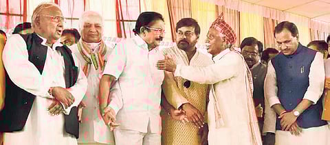 Himachal Pradesh Governor Bandaru Dattareya welcomes V Hanumantha Rao, Arif Mohammed Khan, Ch Vidyasagar Rao, Chiranjeevi and others to the annual Alai Balai programme at the Exhibition Grounds in Hyd