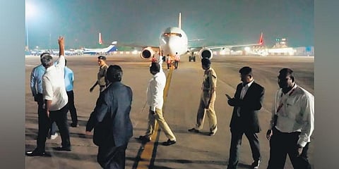 First flight from Sharjah arrives at Vijayawada Airport on Monday | Express
