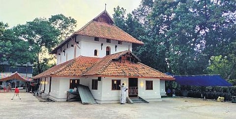 Cheraman Perumal mosque built in the typical Kerala style temple architecture