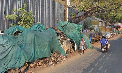 Thiruvananthapuram / Kerala: Image of seized vehicles dumped beside the old building of Thampanoor police station opposite Kairali Theatre. (File Photo | B P Deepu, EPS)