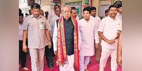 Governor Biswabhusan Harichandan attends Amrit Bharat Rath Yatra