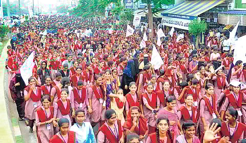 Students and youth take part in a massive rally organised by the JAC demanding establishment of judicial capital in Kurnool on Tuesday I express