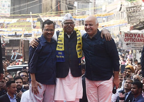 Congress former MP Mahabal Mishra join AAP party in the presence of Chief Minister of Delhi Arvind Kejriwal, Manish Sisodia during the ‘Jansamvad’ for MCD election campaign. (Photo | Parveen Negi)