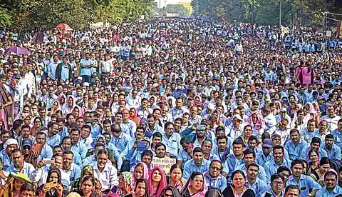 Primary teachers under the banner of United Primary Teachers’ Federation stage dharna, at Mahatma Gandhi Marg in Bhubaneswar on Tuesday