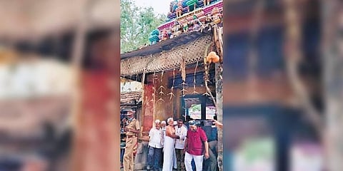 Muslim leaders with priests of the Sangameswarar temple | Express