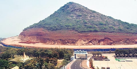 Centre urged to probe Rushikonda violations