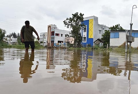 Sengulam dam water surrounds 70 houses in TN's Kuniyamuthur
