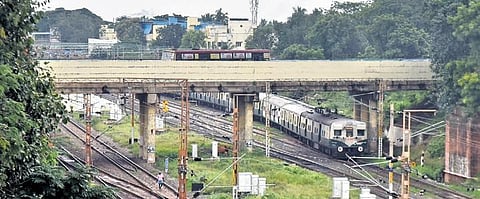 The Ambattur station ROB is proposed to be converted into a six-lane stretch | p jawahar