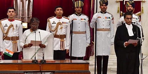 President Draupadi Murmu administers oath to Dhananjaya Y Chandrachud as the 50th Chief Justice of India (CJI), at Rashtrapati Bhawan. (Photo | PTI)