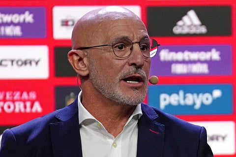 New Spain coach De La Fuente defends appointment