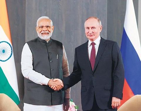 PM Narendra Modi and Russian President Vladimir Putin. (File Photo | AFP)