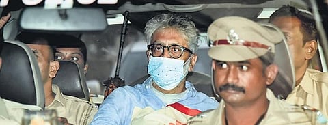 Bhima-Koregaon accused Gautam Navlakha being taken to the CPI(M) office building for house arrest, in Mumbai. (File Photo | PTI)
