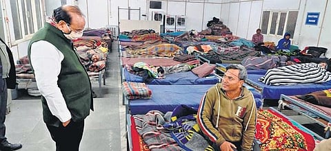 Delhi L-G transfers DUSIB chief after visiting shelter homes