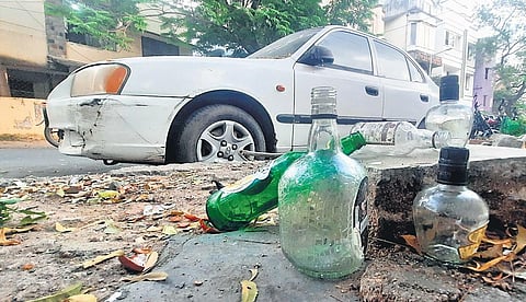 Abandoned vehicles seen parked on the Jethu Nagar 1st Main road near Mandaveli in the city | Ashwin Prasath