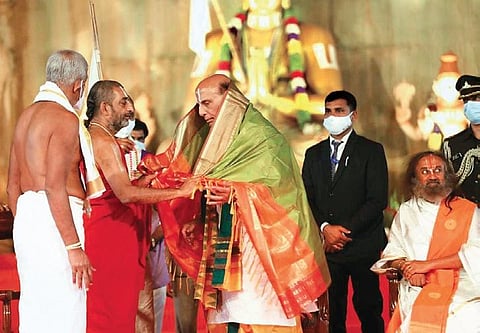 Chinna Jeeyar Swamy felicitates Defence Minister Rajnath Singh during his visit to the former’s ashram at Mucchintal near Hyderabad on Thursday,